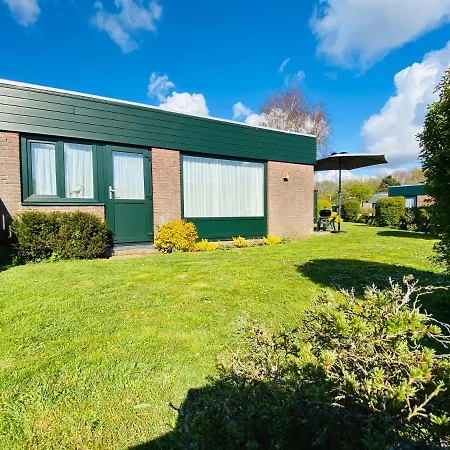 Holiday home Cu Bungalow Noordwijkerhout